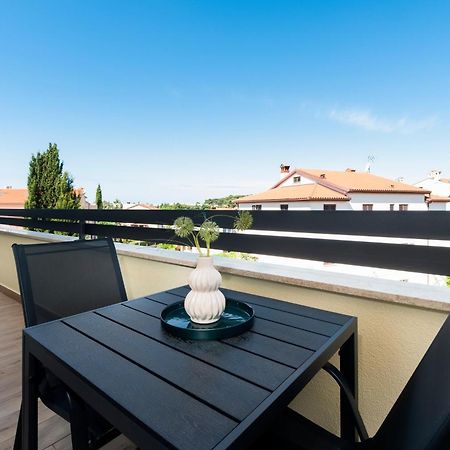 רוביני Apartments Sunrise & Sunset מראה חיצוני תמונה
