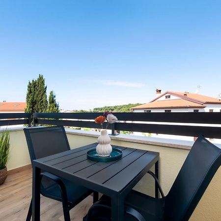 רוביני Apartments Sunrise & Sunset מראה חיצוני תמונה