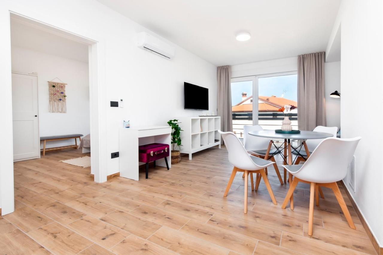 רוביני Apartments Sunrise & Sunset מראה חיצוני תמונה