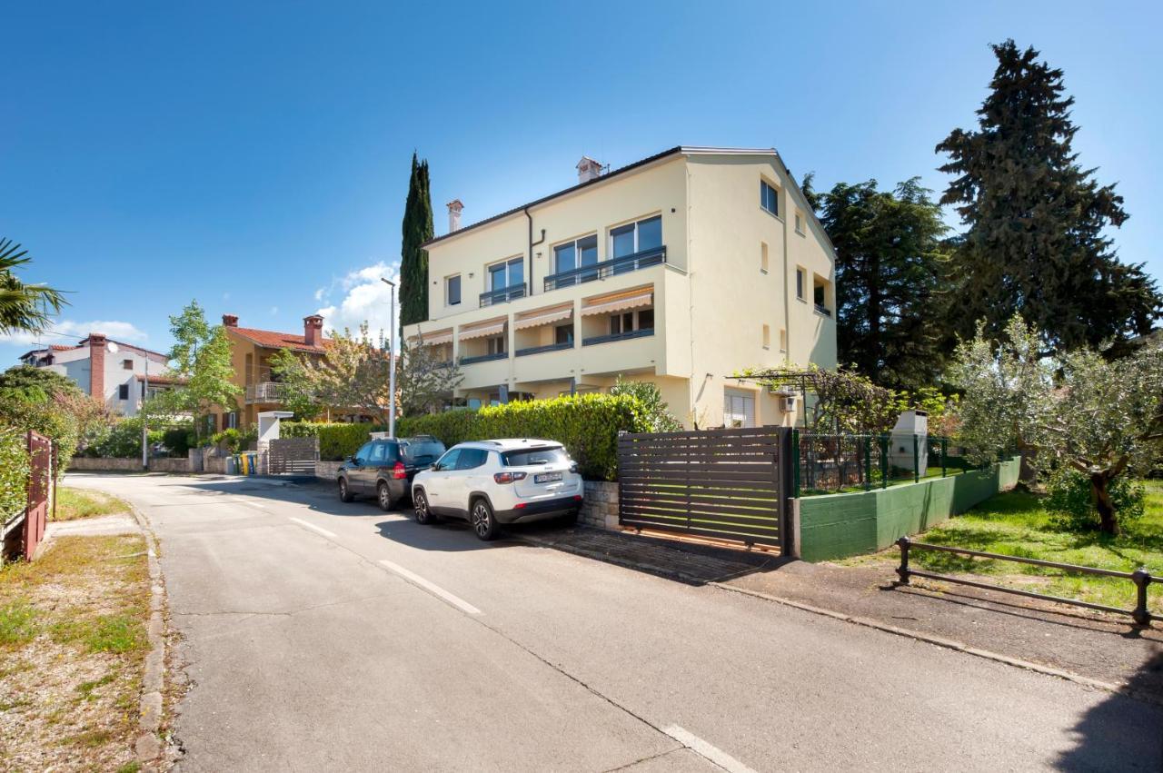 רוביני Apartments Sunrise & Sunset מראה חיצוני תמונה