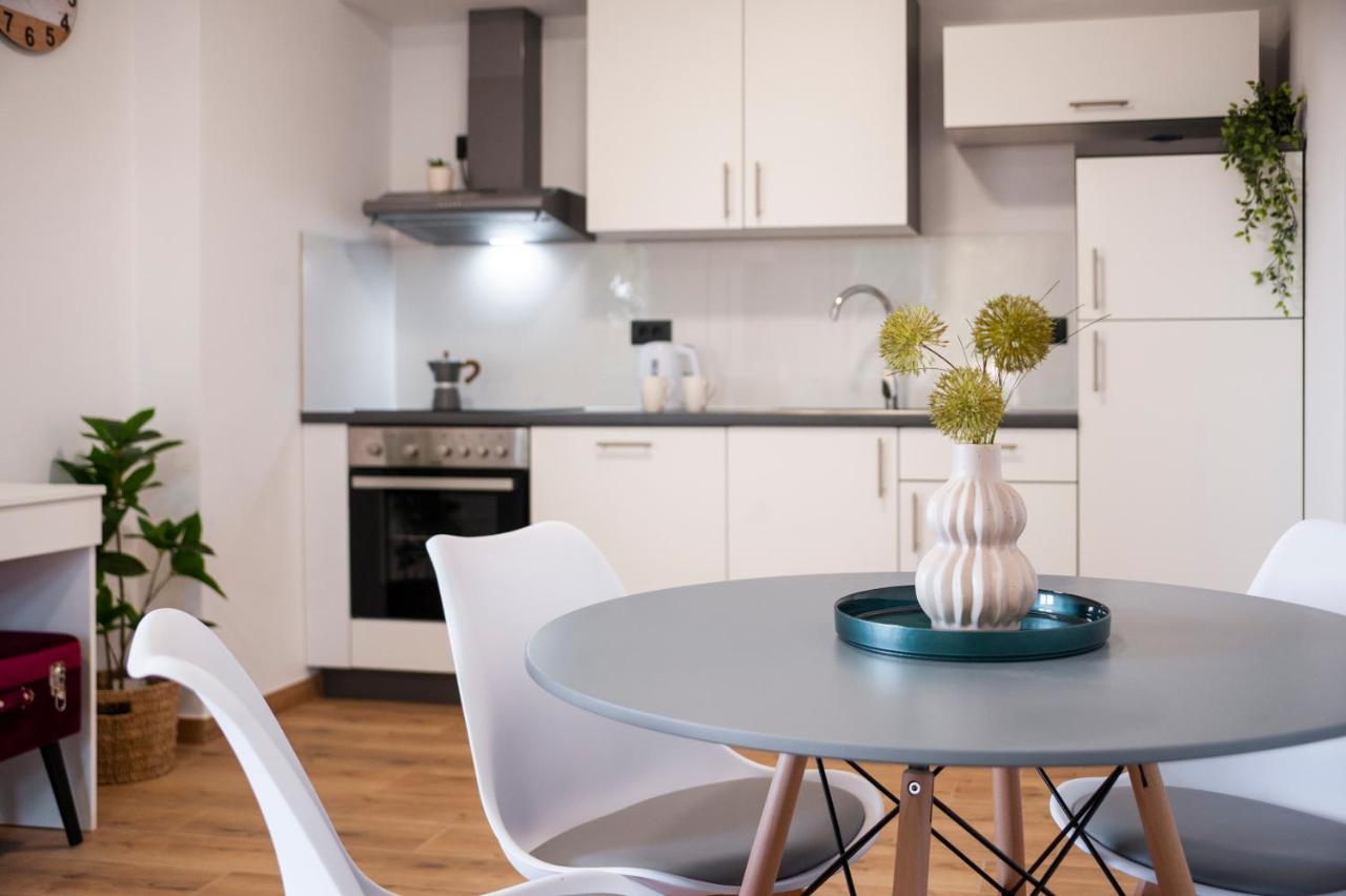 רוביני Apartments Sunrise & Sunset מראה חיצוני תמונה